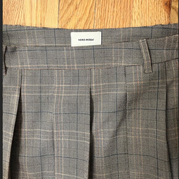 Nordstrom Tracy Check Pleated Miniskirt (Size 10) - Picture 5 of 11
